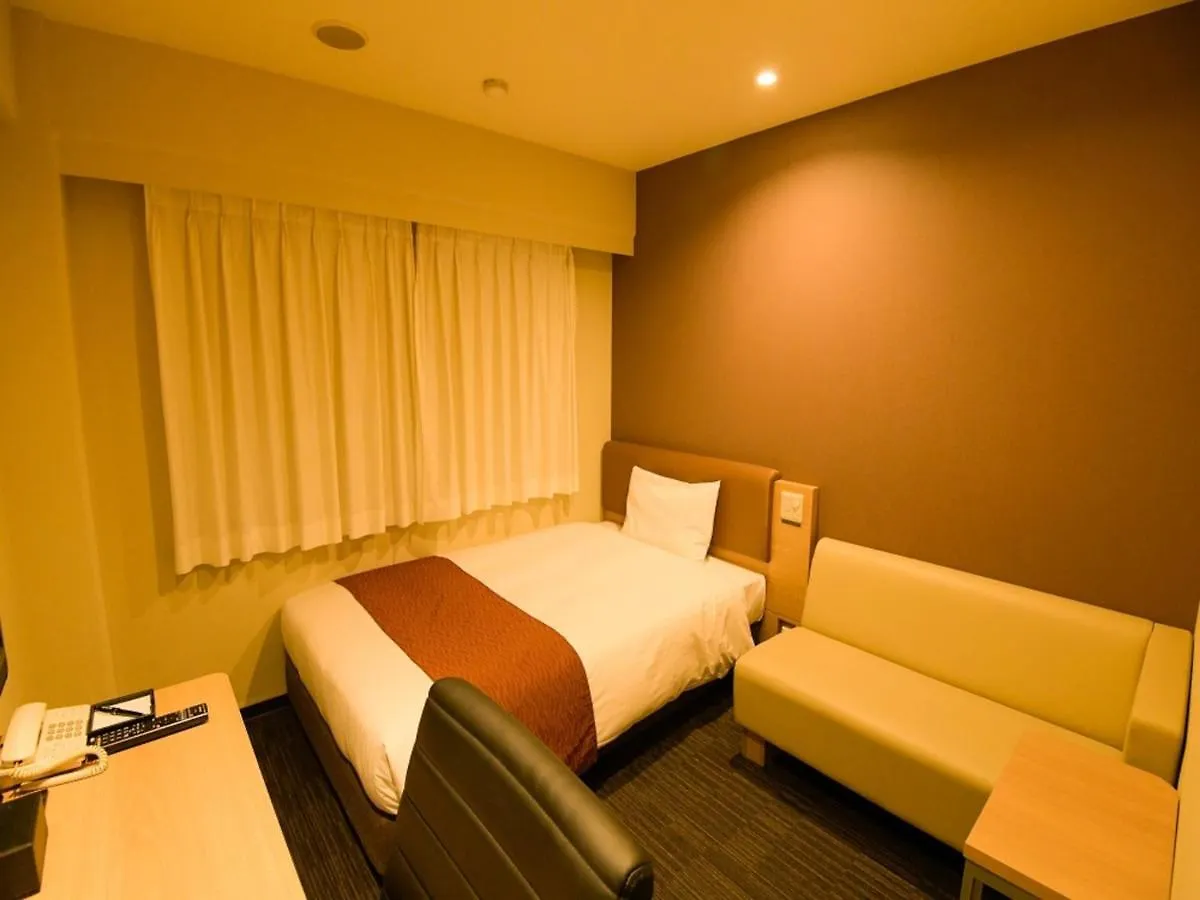 Via Inn Shin Osaka West Hotel