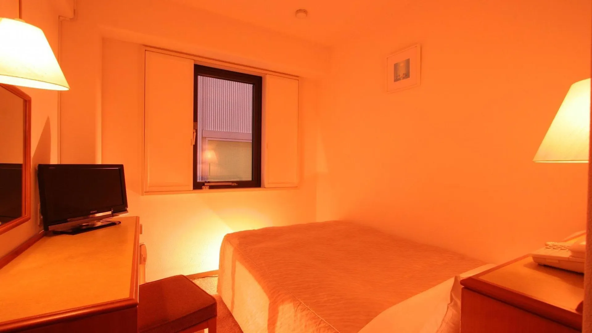 Via Inn Shin Osaka West 3*,  Japon
