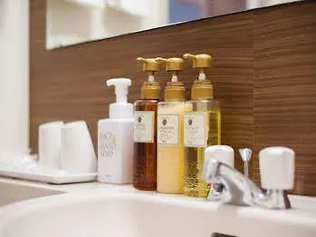 *** Hotel Via Inn Shin Osaka West Japon